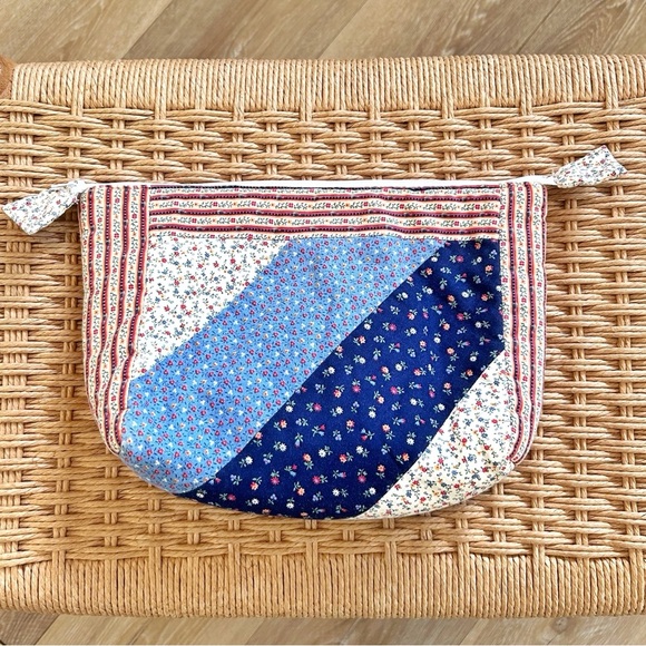 Vintage Cotton Quilted Makeup/Travel Bag | Patchwork Floral - Picture 4 of 7